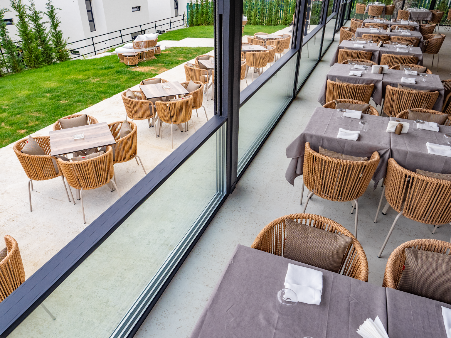 Terasa restaurantului